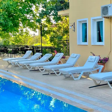Gunes Boutique Hotel 3*