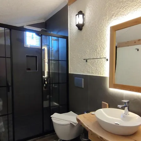 Guenes Boutique - Oludeniz