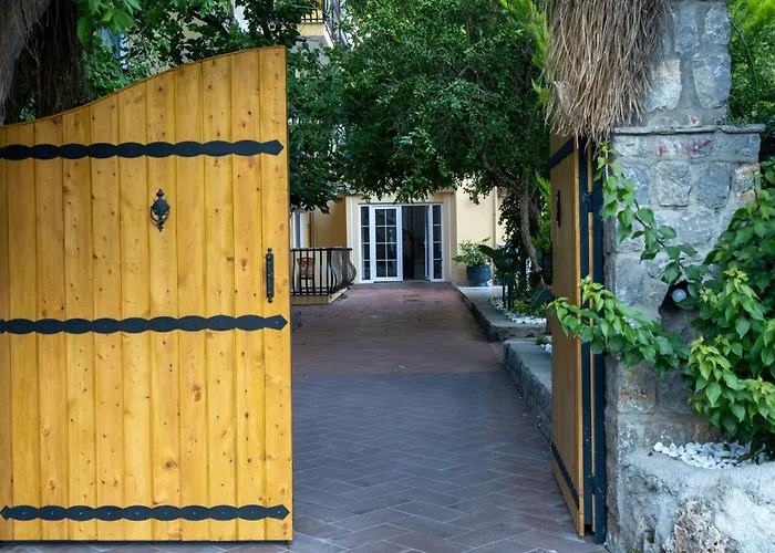 Hotel Guenes Boutique -